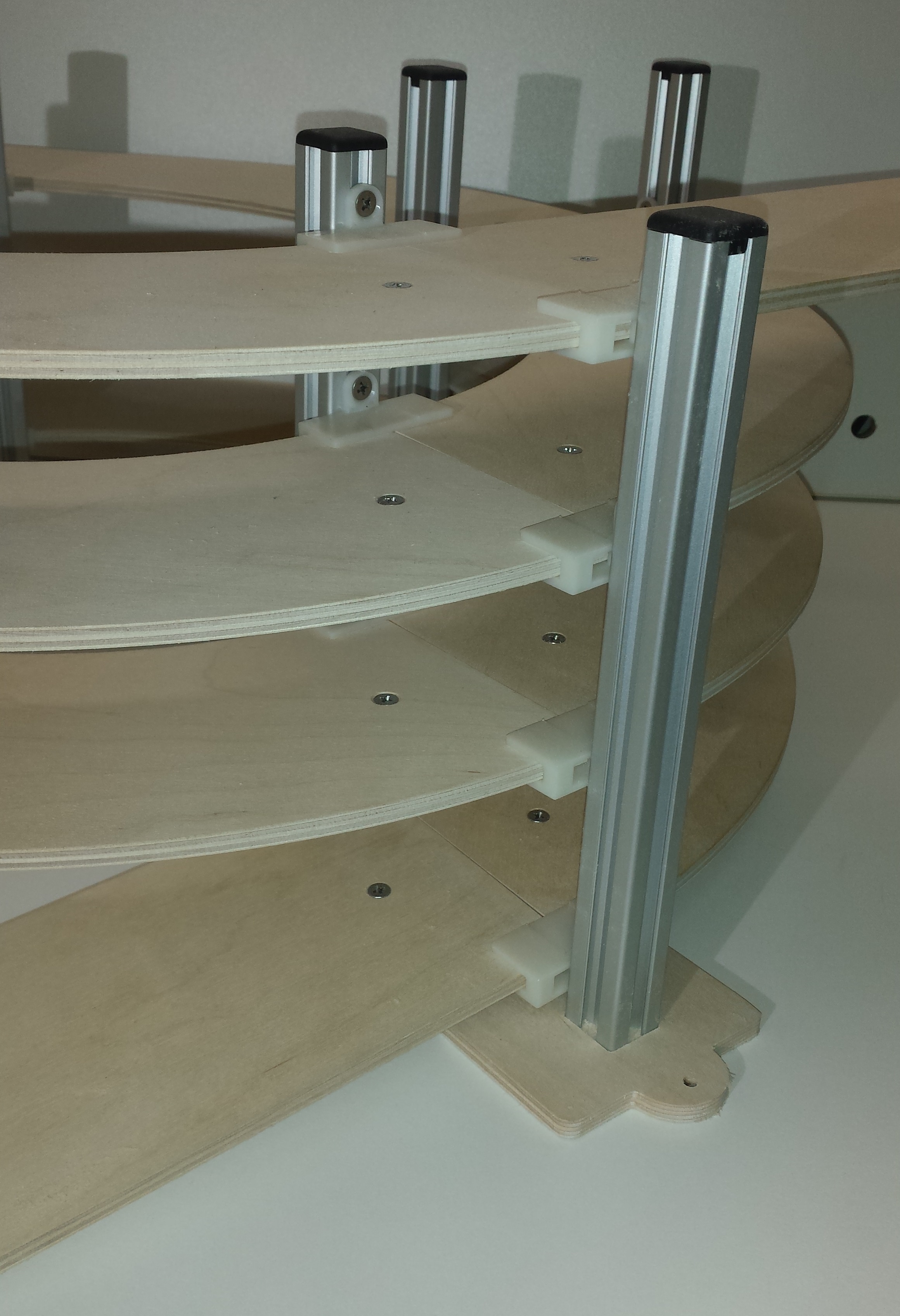 Gleiswendel Spur N Spur Z zweigleisig 3 Umdrehungen CNC gefertigt Aluprofile Gleiswendel Spur N Spur Z zweigleisig 3 Umdrehungen CNC gefertigt Aluprofile